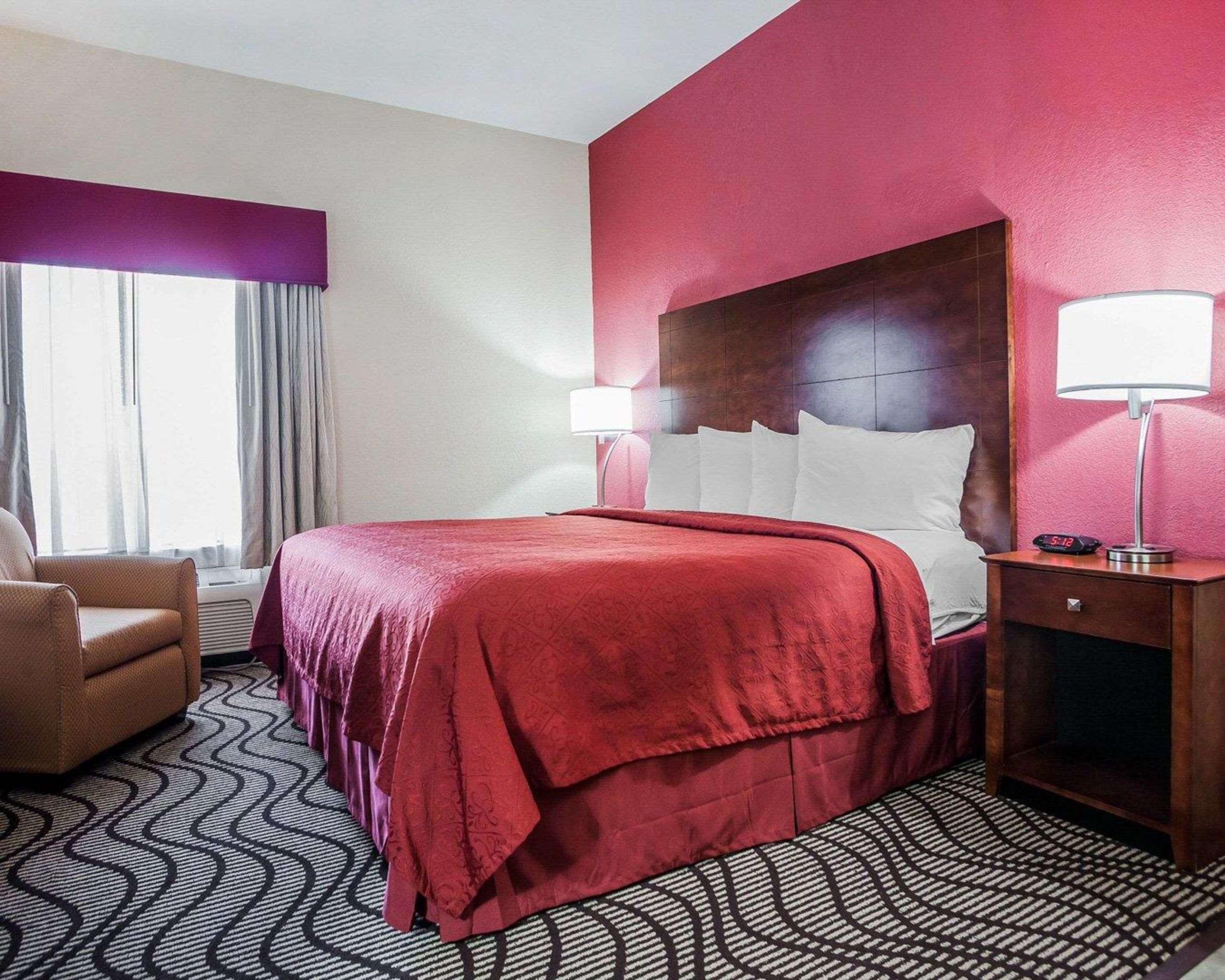 Quality Inn & Suites Altoona - Des Moines Exterior photo